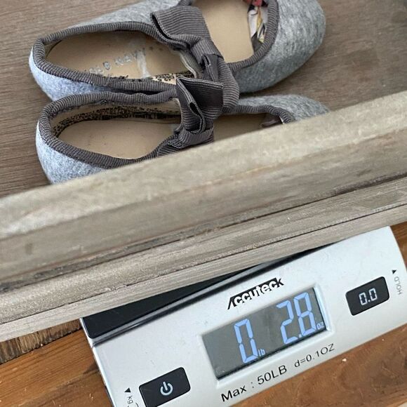 Old Navy Gray Fabric Ballet Slip On Bow Top Shoe Toddler Size 5 - Picture 10 of 11